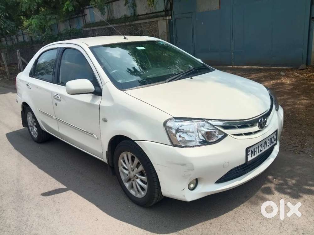 Toyota Etios 1.5 V, 2012, Petrol