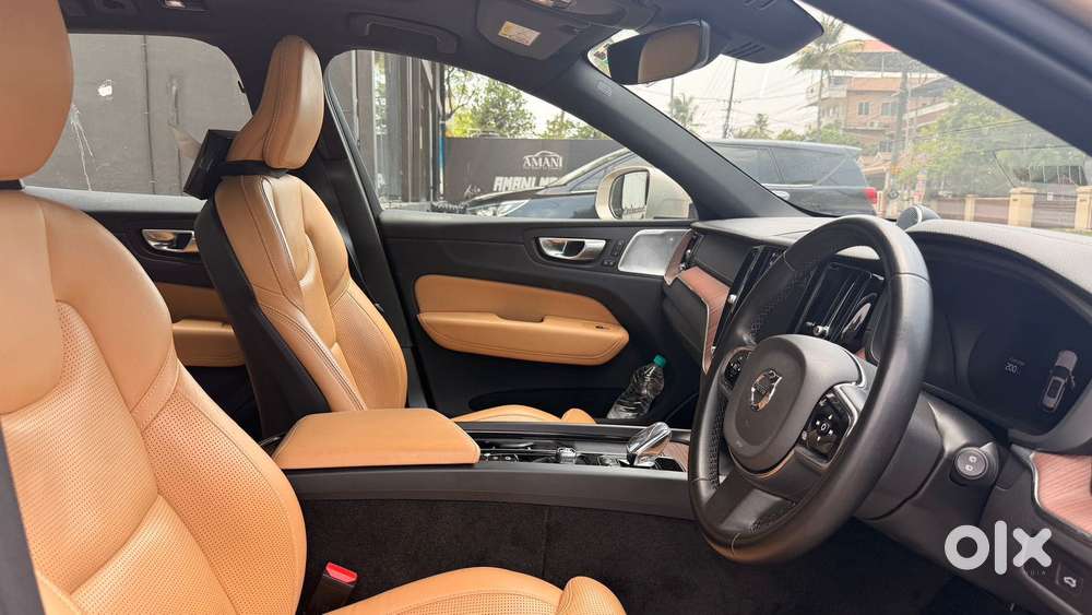 Volvo Xc60 Inscription D5, 2023, Petrol