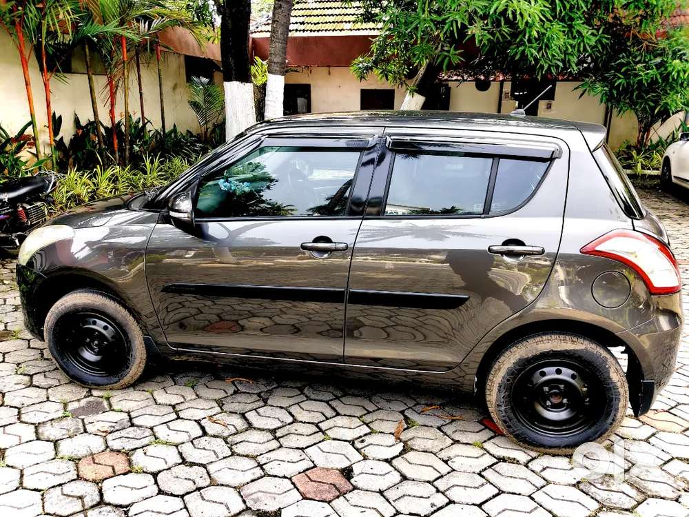 Maruti Suzuki Swift Vxi 2015