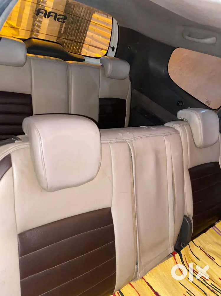 Renault Lodgy 8 Seater