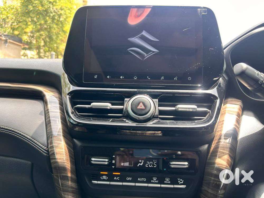 Maruti Suzuki Grand Vitara 1.5 Alpha Plus Intelligent Hybrid Ecvt, 2..