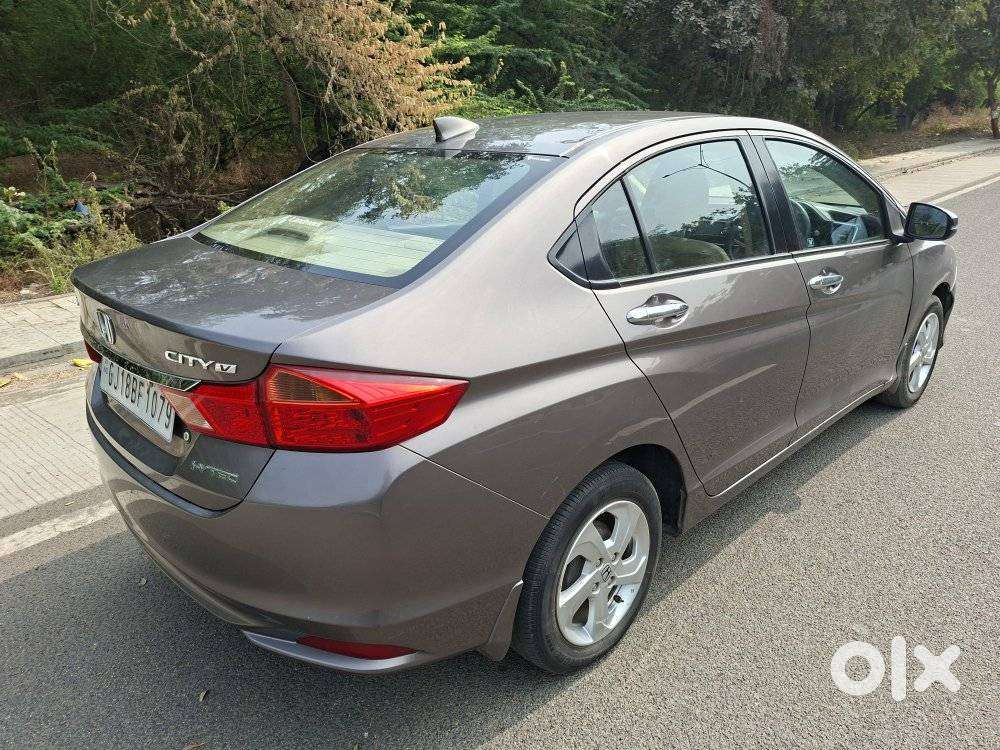 Honda City 1.5 V 4th Gen I-vtec Mt, 2016, Petrol