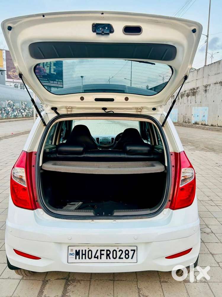 Hyundai I10 Sportz At, 2012, Petrol
