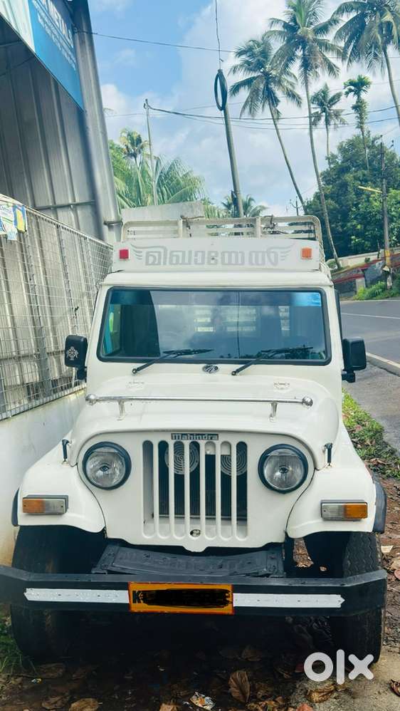 Mahindra Maxx 2005