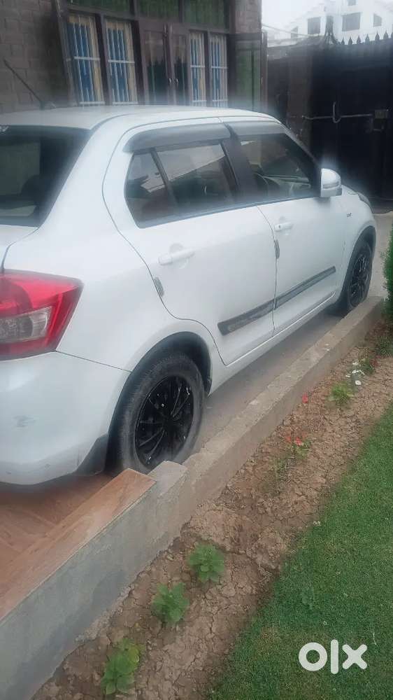 Maruti Suzuki Dzire 2015 Petrol 102000 Km Driven