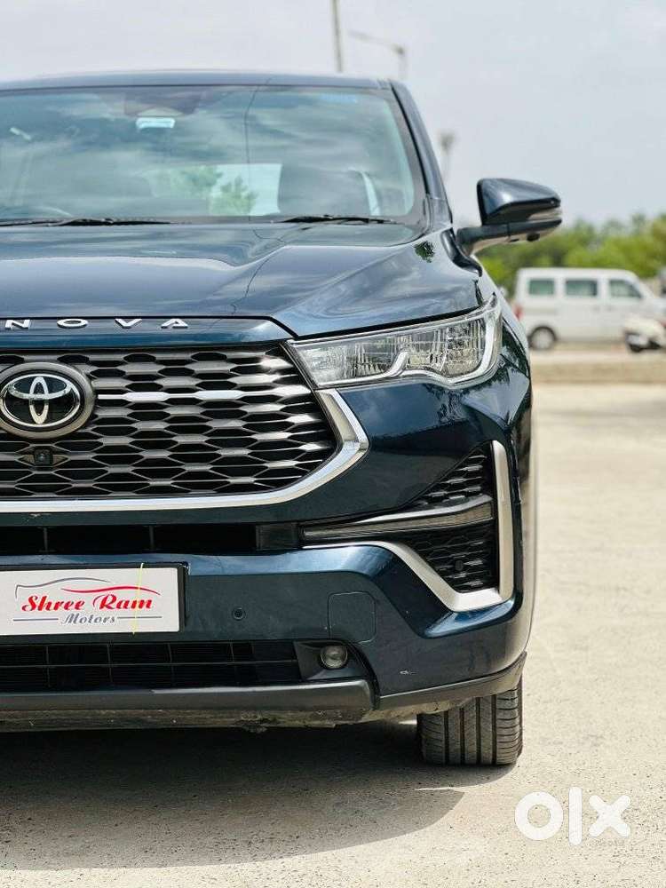 Toyota Innova Hycross 2.0 Zx Hybrid 7 Str, 2024, Petrol