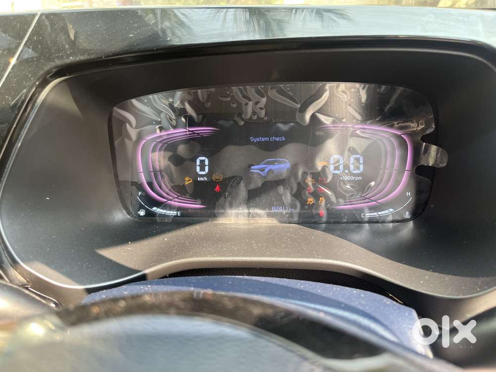Kia Carens Luxury (o)1.5 Diesel At 7 Str, 2022, Diesel