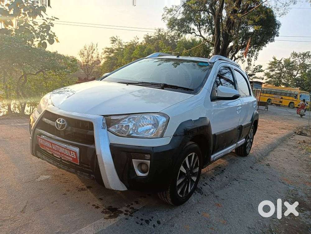 Toyota Etios Cross 1.2l G, 2015, Petrol