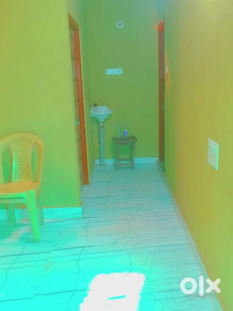 1 Bhk House available on rent