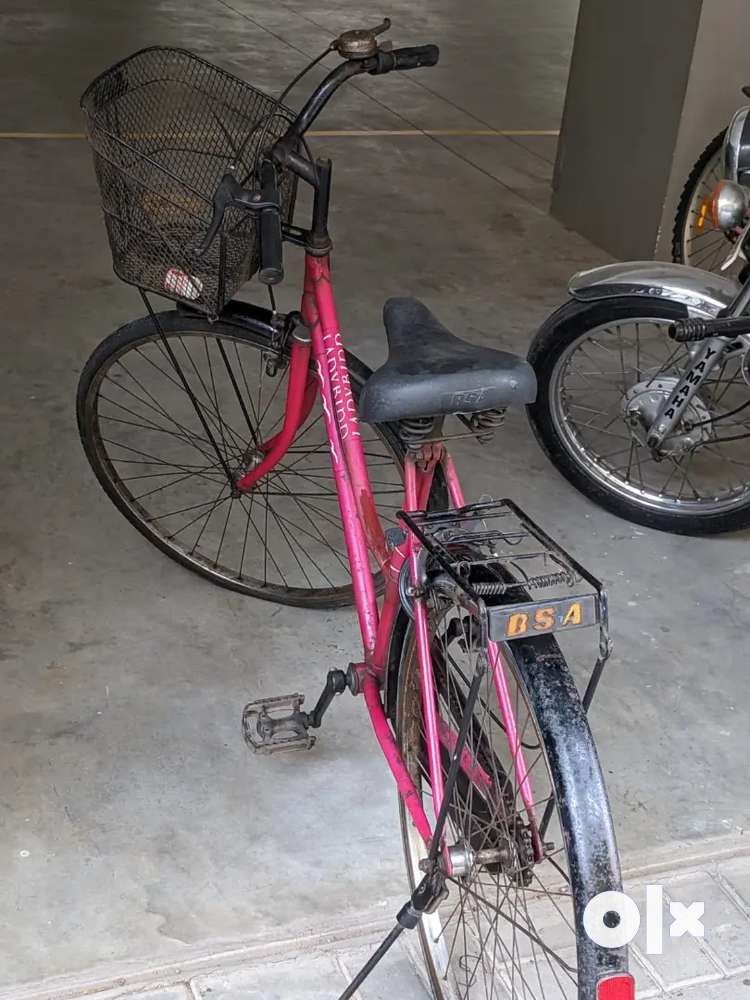 Lady bird cheap cycle in olx