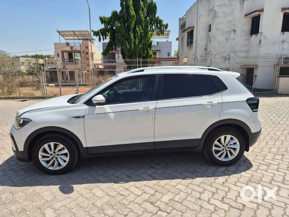 Volkswagen Taigun 2023 Petrol 27000 Km Driven