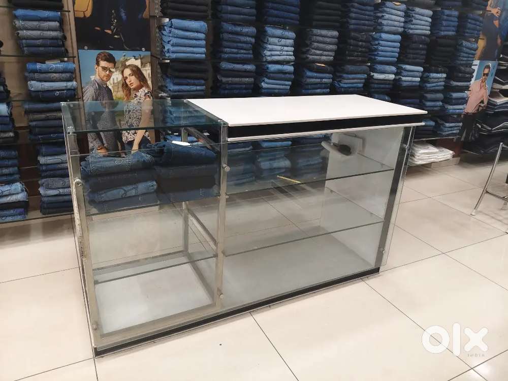 Shop display counter with glass