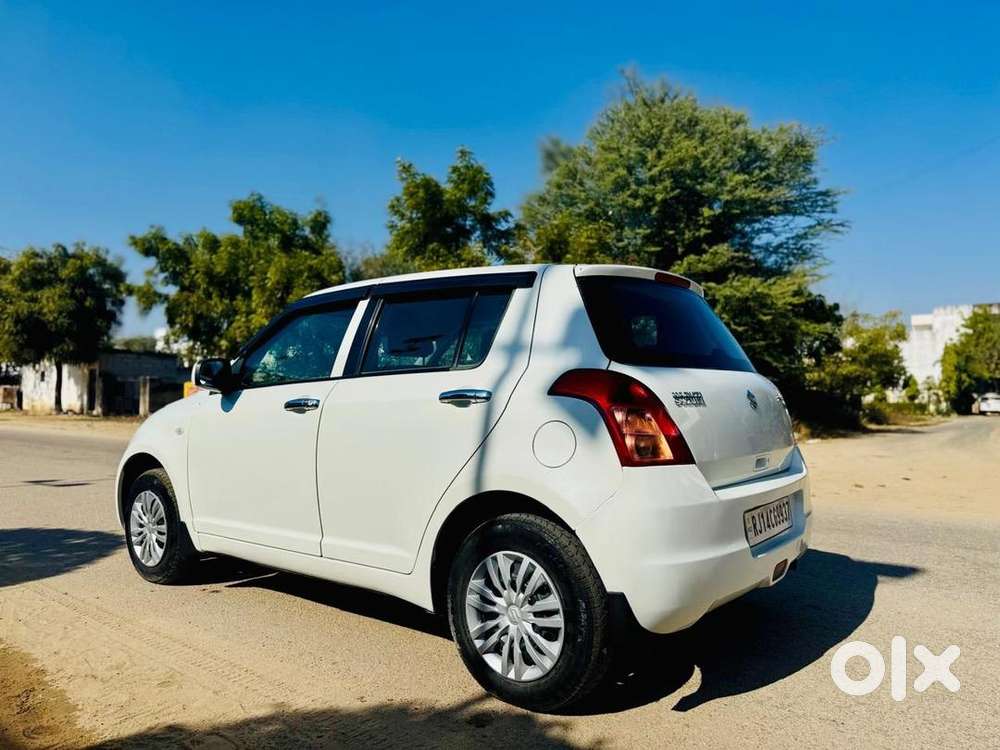 Maruti Suzuki Swift 2009 Diesel 93000 Km Driven