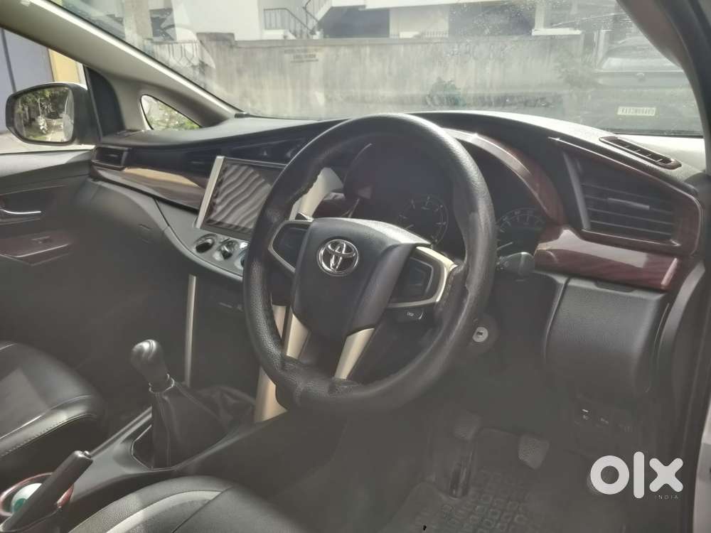 Toyota Innova Crysta 2.4 G Mt, 2016, Diesel