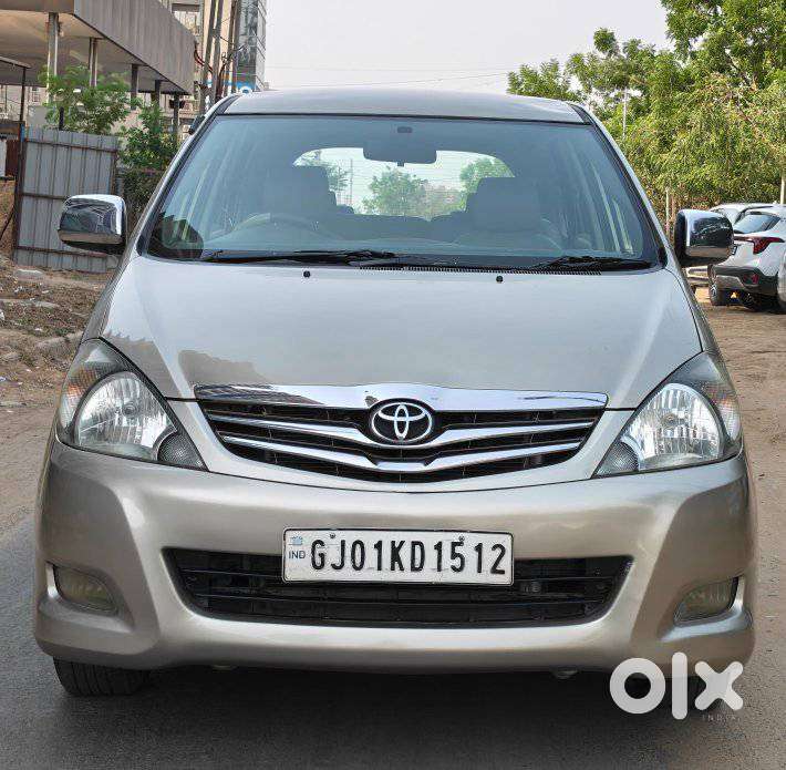 Toyota Innova 2.5 Vx 8 Str Bs-iii, 2010, Diesel