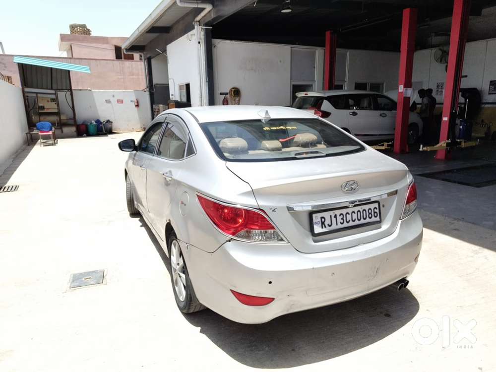 Hyundai Verna Crdi Vgt Sx 1.5, 2012, Diesel