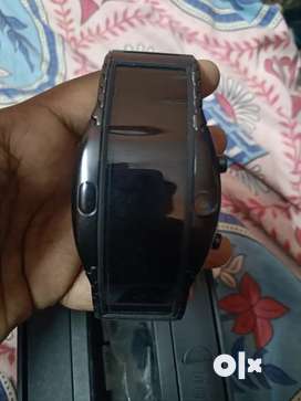 Second hand smart online watch olx