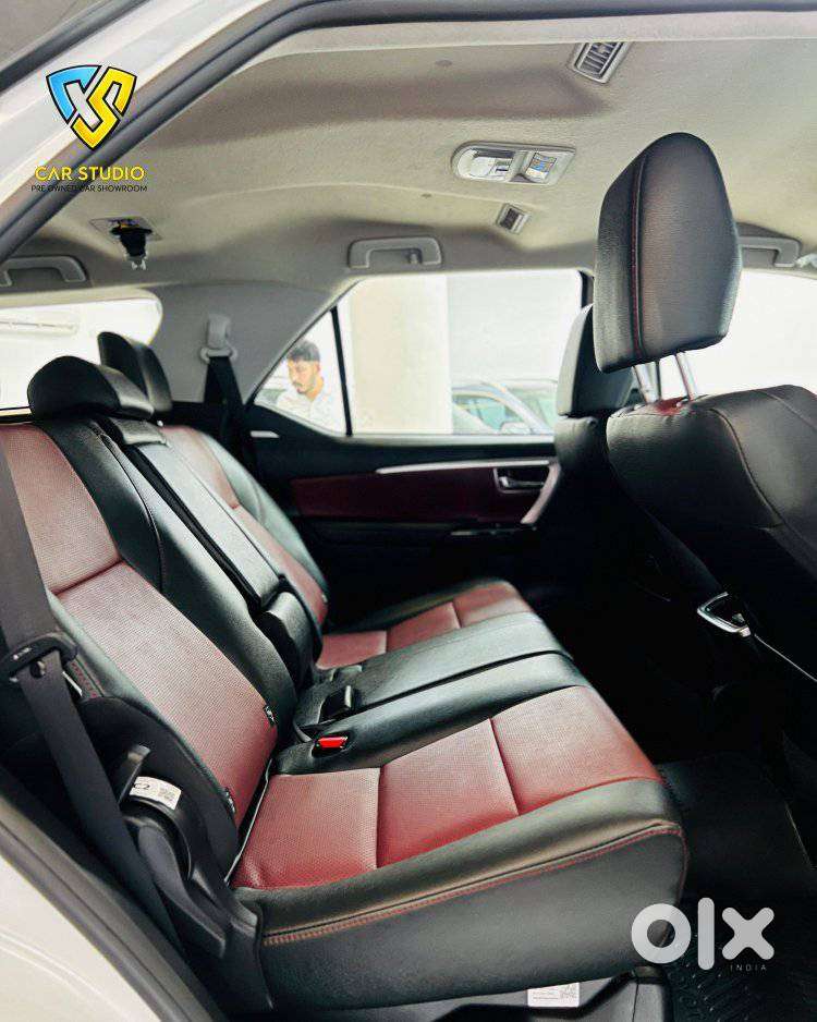 Toyota Fortuner Legender 4x2 At 2.8, 2025, Diesel
