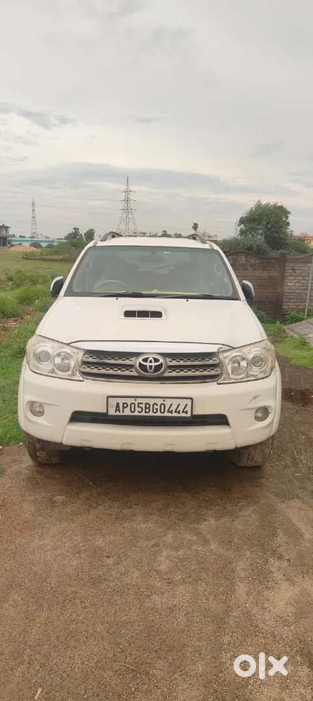 Toyota Fortuner Legender Diesel 2010