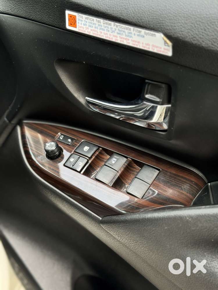 Toyota Innova Crysta [2020-ongoing] 2.4 Gx 7 Str, 2020, Diesel