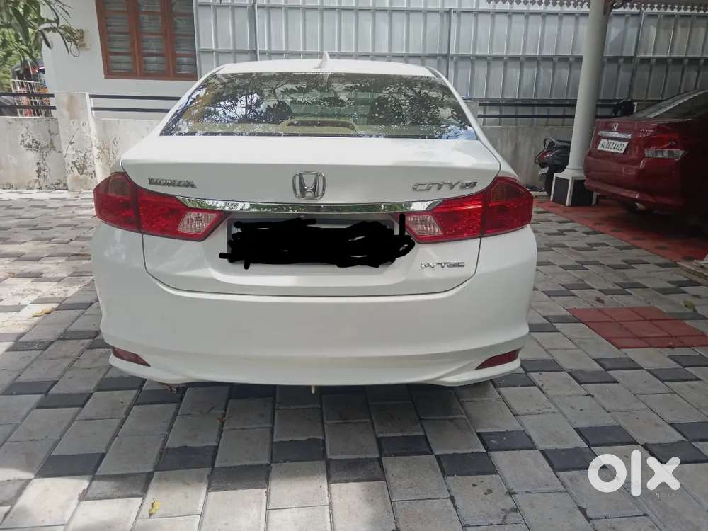 Honda Cirty Well Maintained New Tyres, Full Cover Insurance, ₹5,60,000