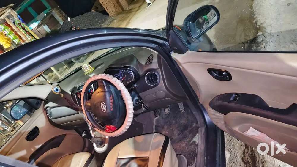 Hyundai I10 2012 Petrol 5800 Km Driven