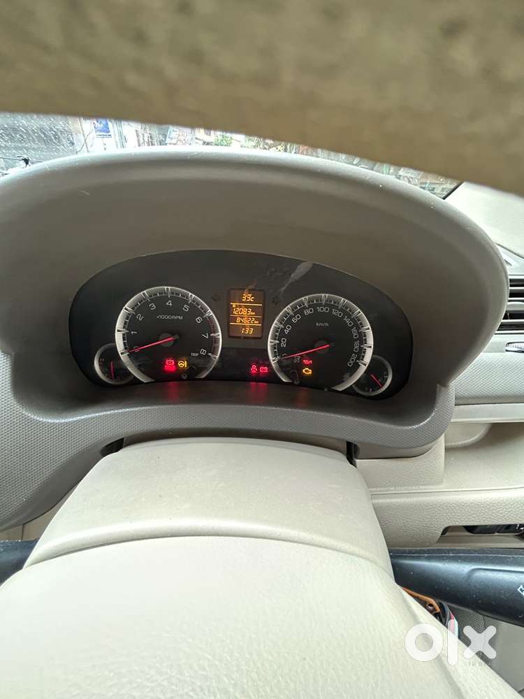 Maruti Suzuki Ertiga 1.5 Zxi 2013