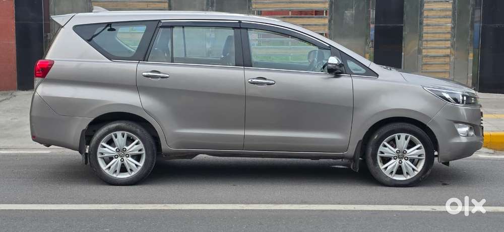 Toyota Innova Crysta 2.8z Automatic, 2018, Diesel