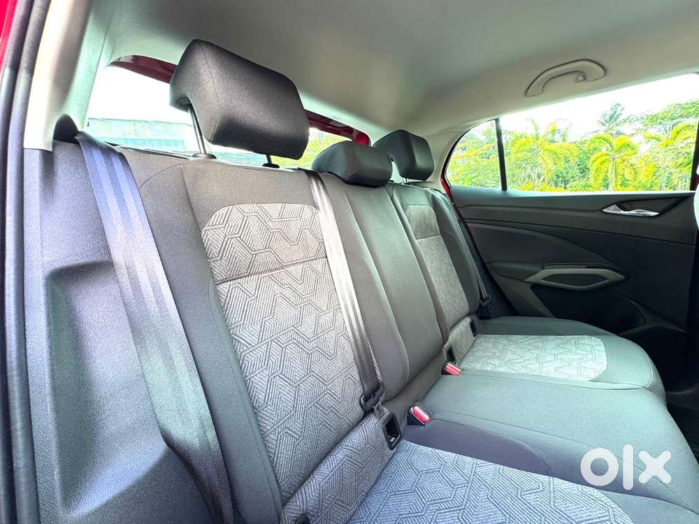 Skoda Kylaq Signature, 2025, Petrol