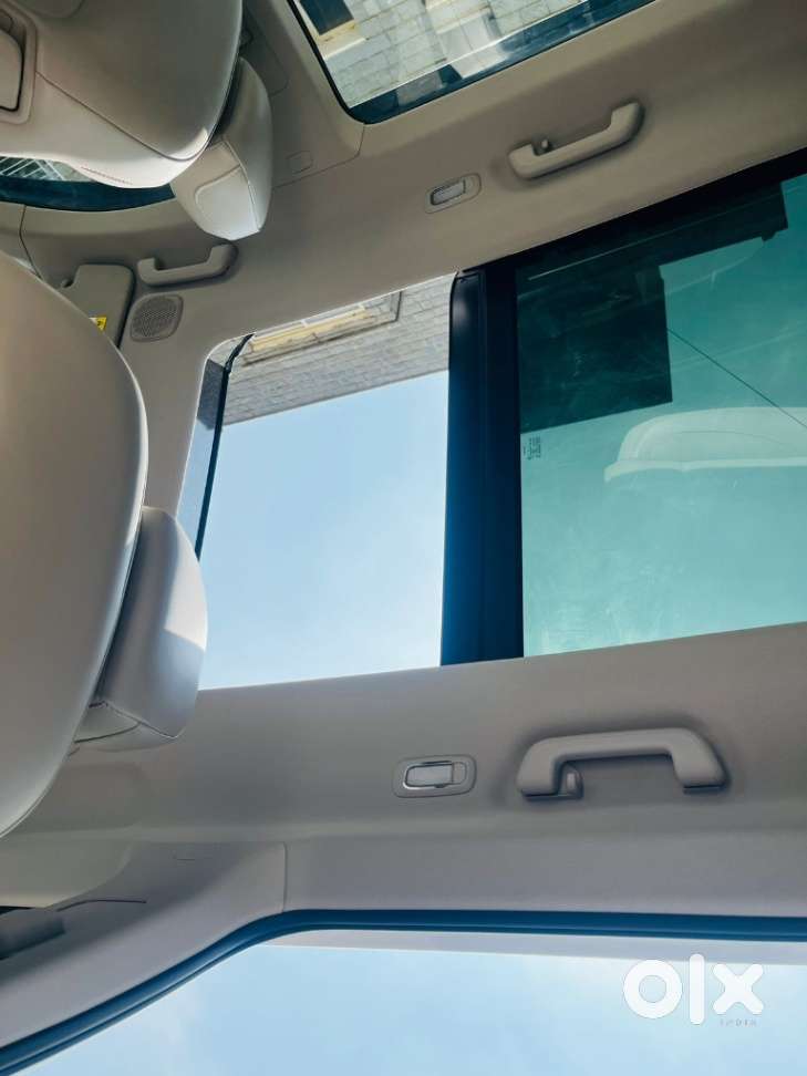 Mahindra Xuv700 2.2 Ax 7 Diesel At Luxury Pack Str Awd, 2023, Diesel