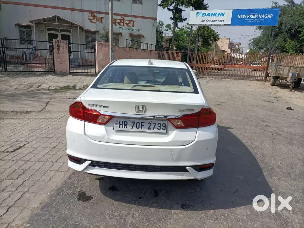“well Maintained [car Model] For Sale”