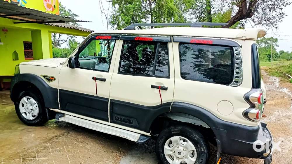 Mahindra Scorpio 2.5 S2 7 Str 2017