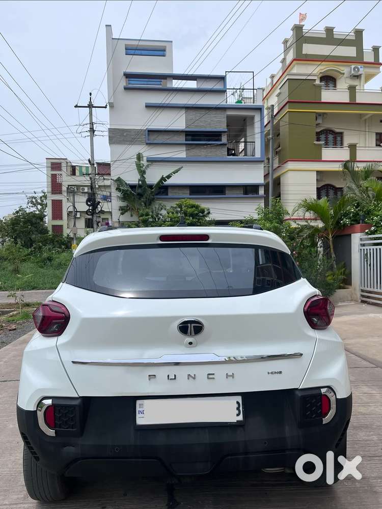 Tata Punch Camo Accomplished Mt, 2023, Cng & Hybrids