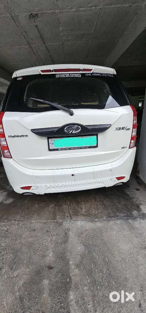 Mahindra Xuv500 W4  2017  Diesel  First Owner