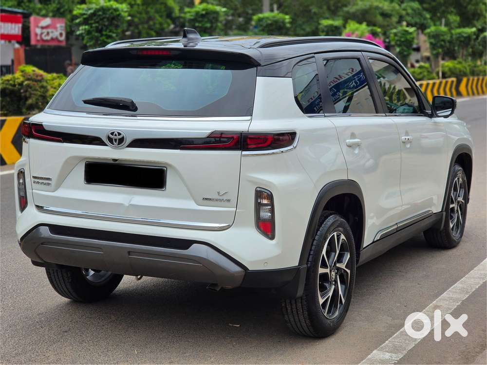 Toyota Urban Cruiser Hyryder 1.5 V Neo Drive At, 2022, Petrol