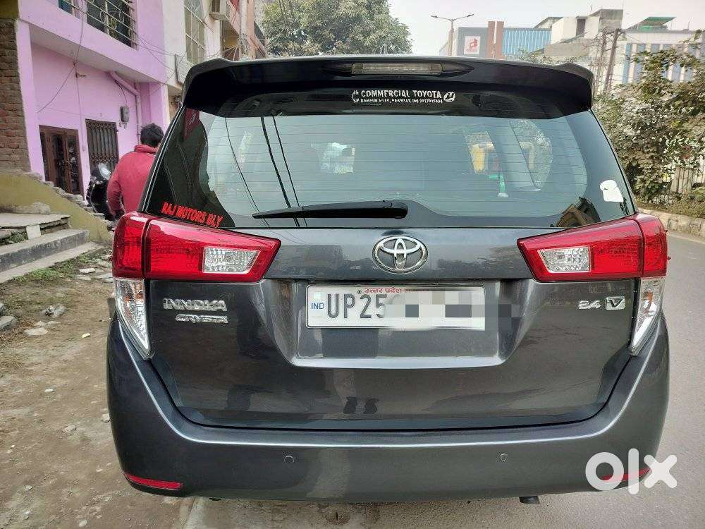 Toyota Innova Crysta