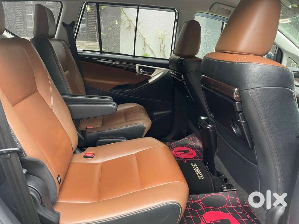 Toyota Innova Crysta 2.8 Zx At 7 Seater, 2018, Diesel