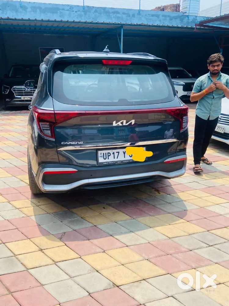 Kia Carens 2023 Petrol 51000 Km Driven And Cng Fitted Approved By Rto