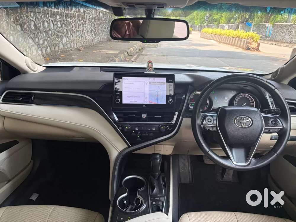 Toyota Camry Hybrid, 2022, Petrol