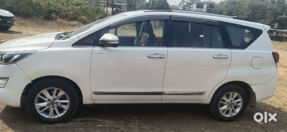 Toyota Innova Crysta 2.4 V, 2017, Diesel