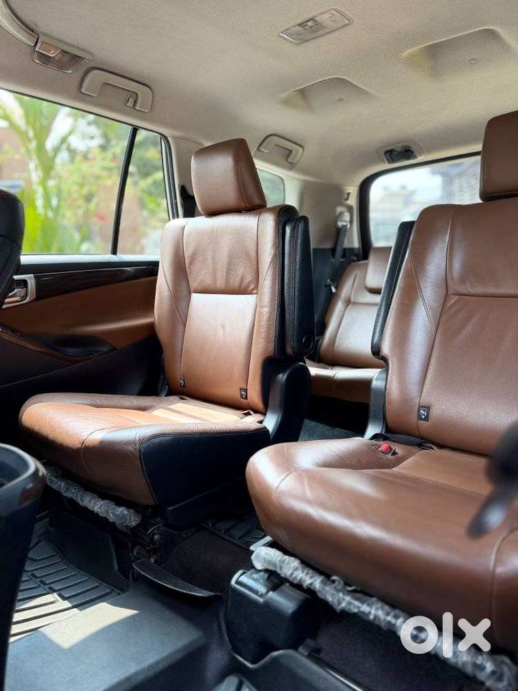 Toyota Innova Crysta 2.8 Z, 2016, Diesel