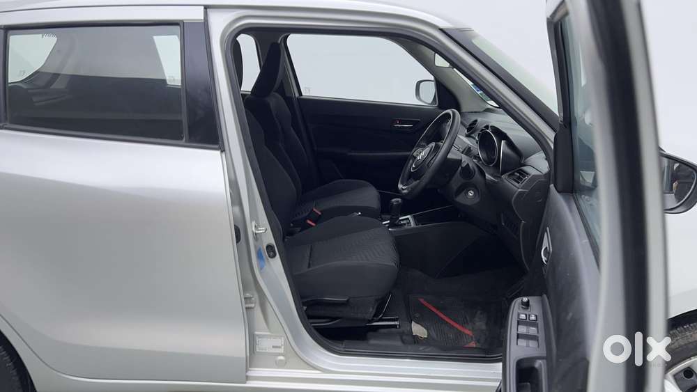 Maruti Suzuki Swift Amt Vxi, 2020, Petrol
