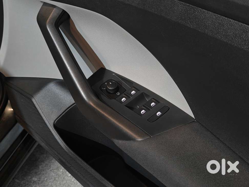 Skoda Kushaq 1.0 Tsi Ambition, 2022, Petrol