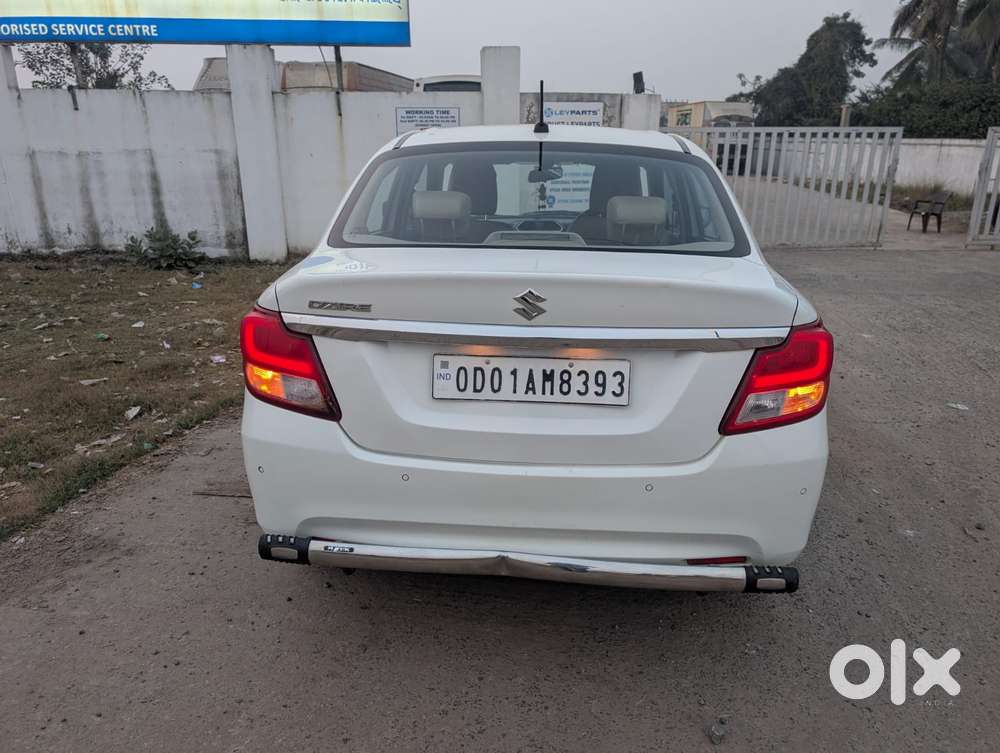 Maruti Suzuki Dzire, 2022, Petrol