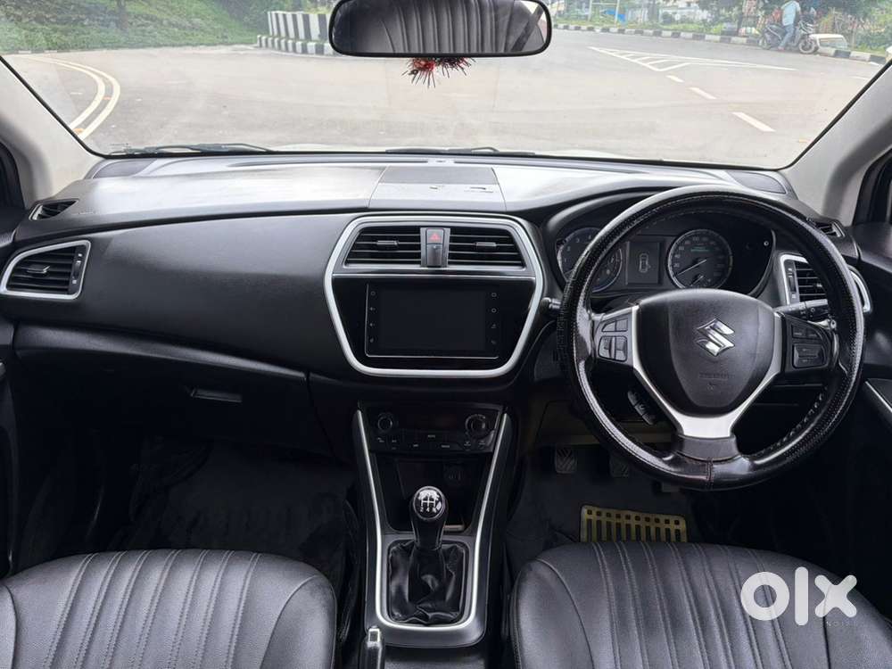 Maruti Suzuki S-cross Petrol Hybrid 2021