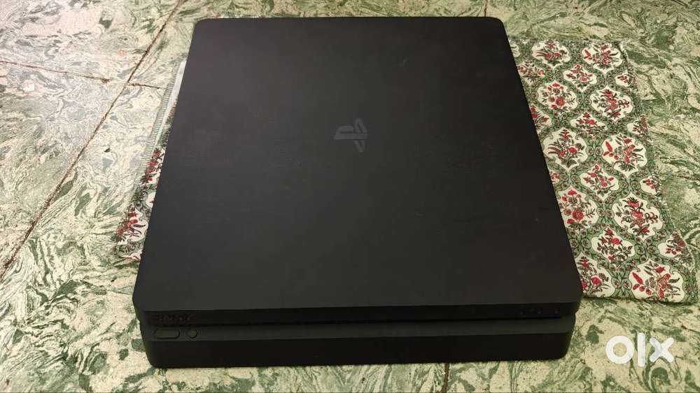 Sony PlayStation 4 slim 1tb edition