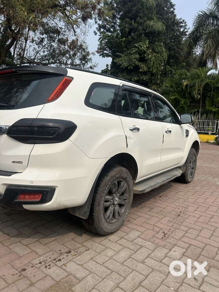 Ford Endeavour 3.2 Titanium At 4x4, 2017, Diesel