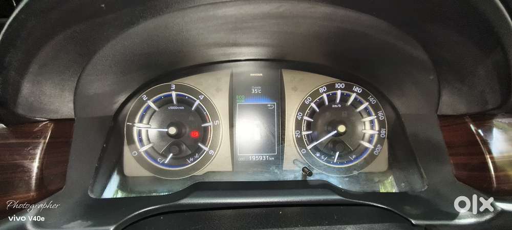 Toyota Innova Crysta 2.4 V 7 Str, 2016, Diesel