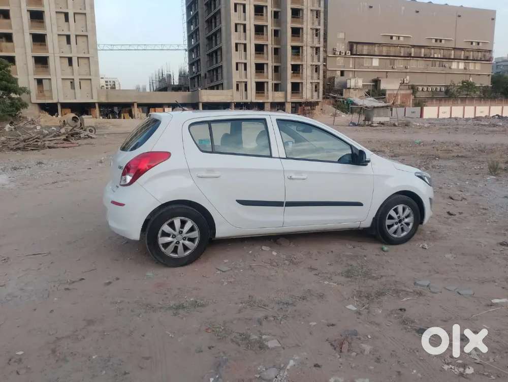 Hyundai I20 2013 Petrol 75000 Km Driven