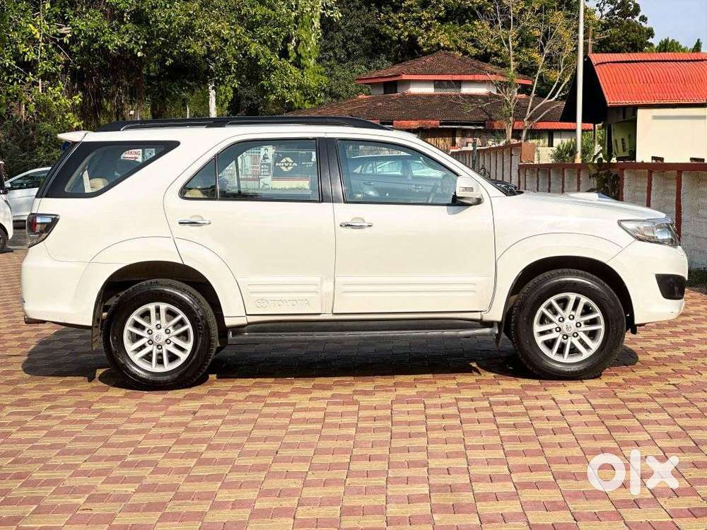 Toyota Fortuner 3.0 4x4 Manual, 2013, Diesel